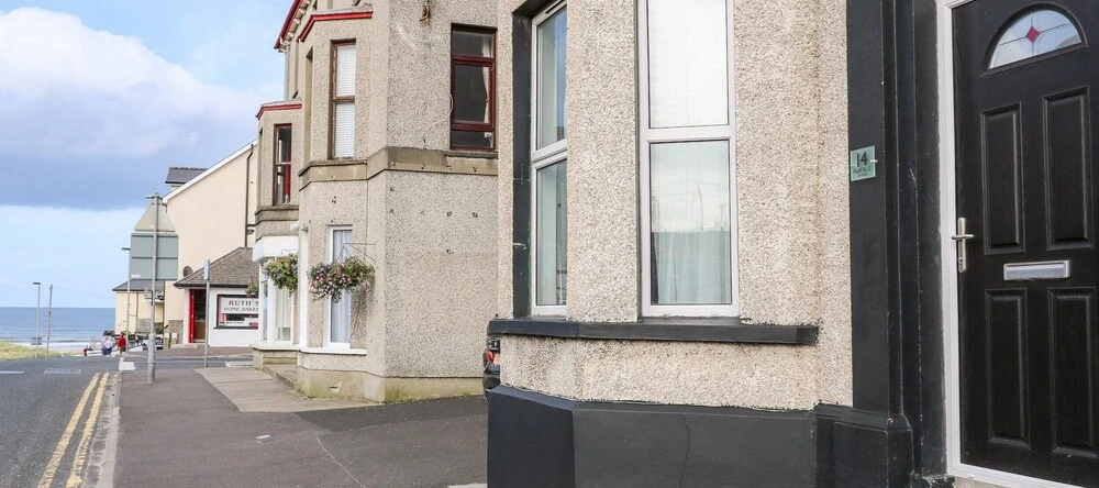 Beachside and Golf Apartment, Castlerock — photo 1