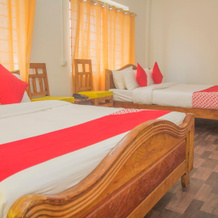 Oyo 15721 Simrat Hotel, Багдогра — фото 4