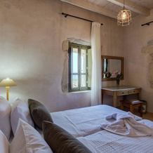Traditional Stone Built Villa With Private Pool Near Tavern & the Beach, 卡斯特略斯 — 照片 5