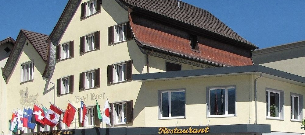 Hotel Post, 萨尔甘斯 — 照片 1