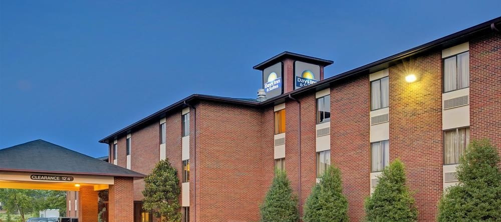 Days Inn & Suites Hickory, Хикори — фото 1