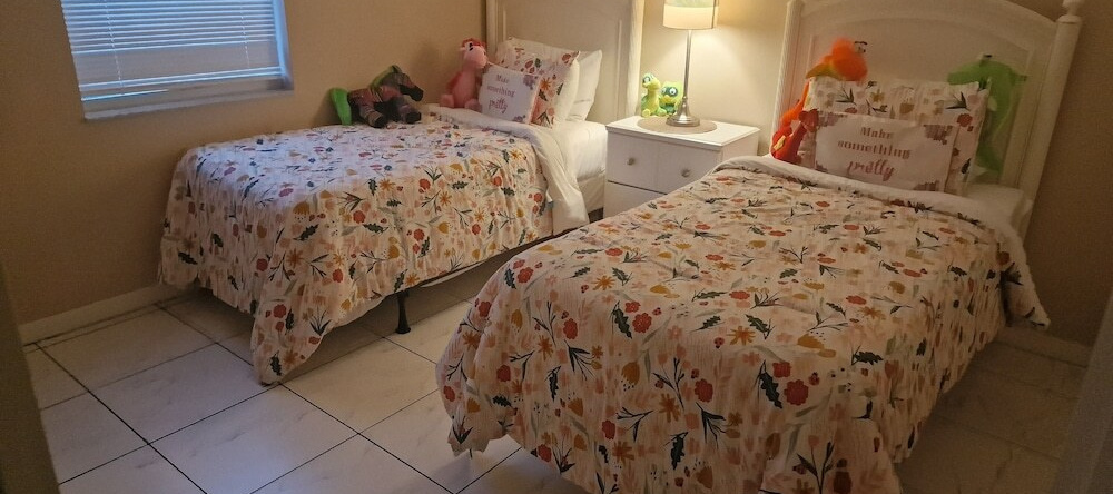 4 Br Calabay Parc Sleeps 10 - Dsv 2543, 海恩斯城 — 照片 1