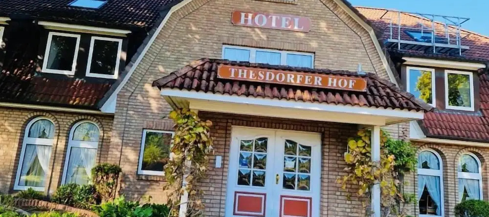 Hotel Thesdorfer Hof, Pinneberg — photo 1
