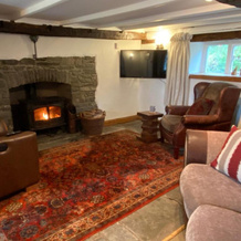 Traditional 18th Century Welsh Cottage, 兰韦尔-阿尔-伊-布林 — 照片 2