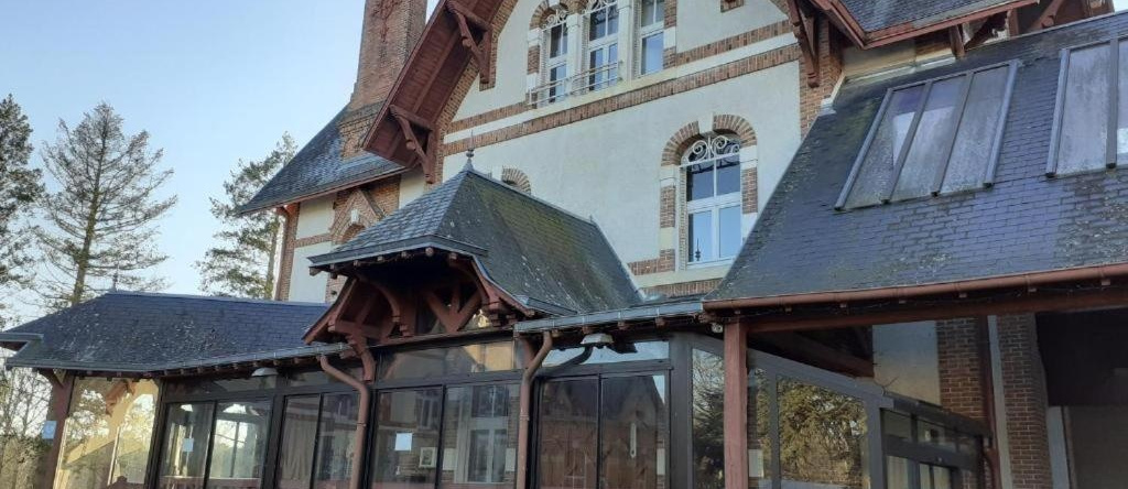 VVF Nature Parc Sologne Berry, Neuvy sur Barangeon, 巴朗容河畔讷维 — 照片 1