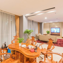 Bien Bac Hotel, 芒街 — 照片 2