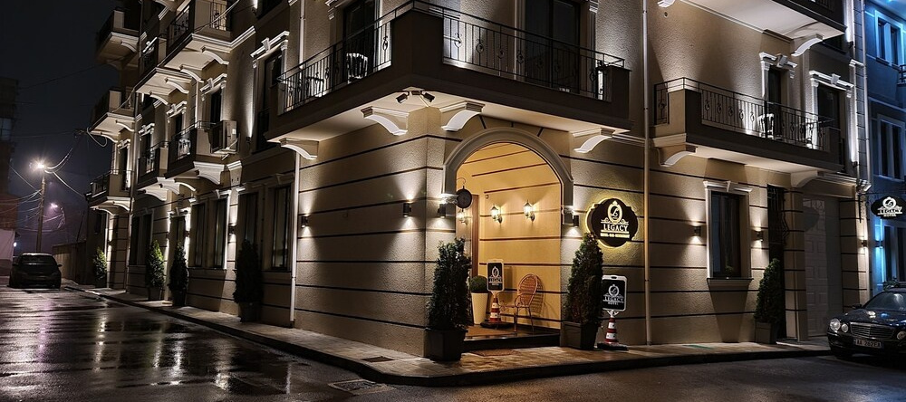 Legacy Hotel, Корча — фото 1