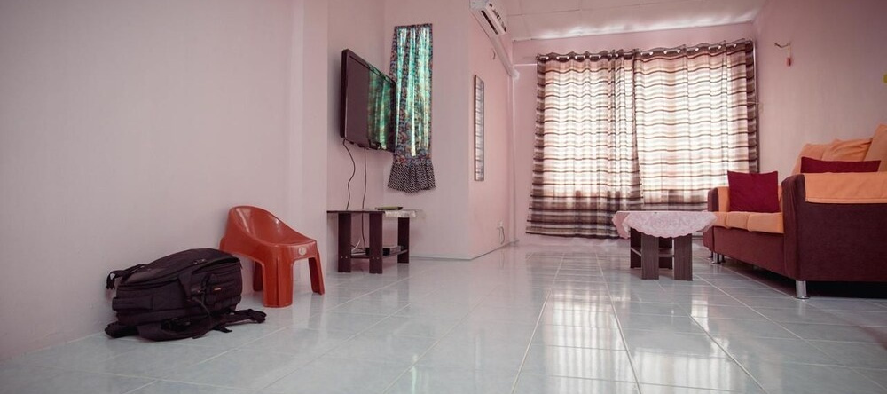 Holidayhome 45A Taman Desa Pangkor, Pangkor Laut — photo 1