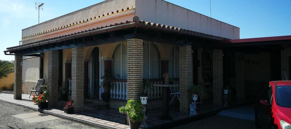 House With 2 Bedrooms In Utrera, With Enclosed Garden And Wifi - 65 Km From The Beach, Утрера — фото 1