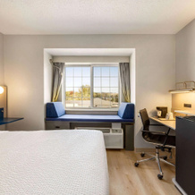 Microtel Inn & Suites by Wyndham New Ulm, New Ulm — photo 5