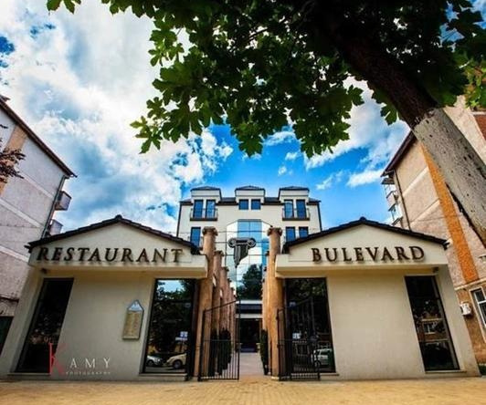 Hotel Bulevard, 胡内多阿拉 — 照片 1