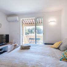 Studio neuf climatisé petite vue mer plage à pieds - Ted Home, 滨海圣西尔 — 照片 4