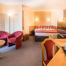 Best Western Plus Kurhotel an der Obermaintherme, 施塔弗尔施泰因 — 照片 3