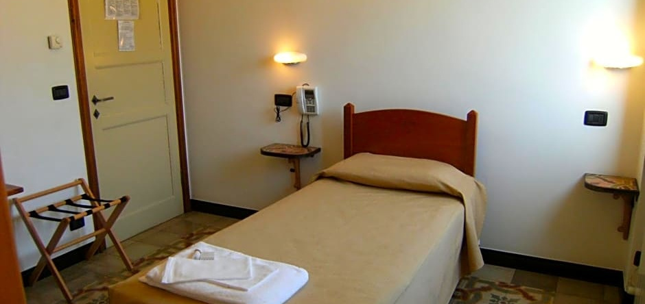 Albergo Vittoria, Бузалла — фото 1