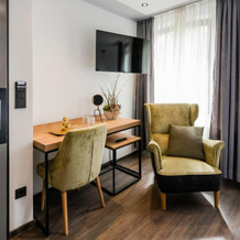 360 Grad Hotel  Bar, Leer — photo 4