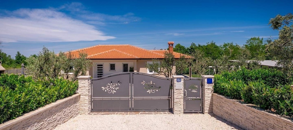 Villa Olea Visinada, Црклада — фото 1