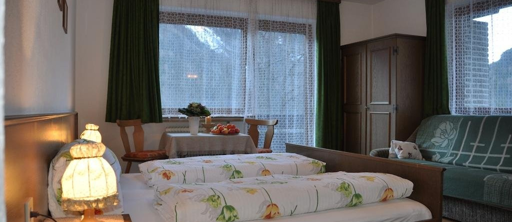 Appartements Howdys Gästehaus, Oetz — photo 1