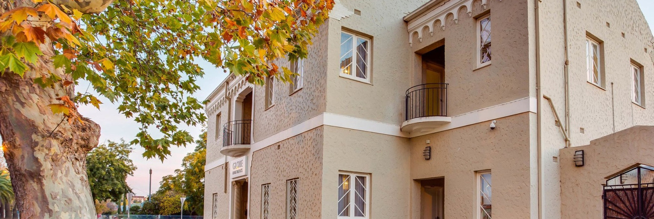 Globe Apartments, Wagga Wagga — photo 1