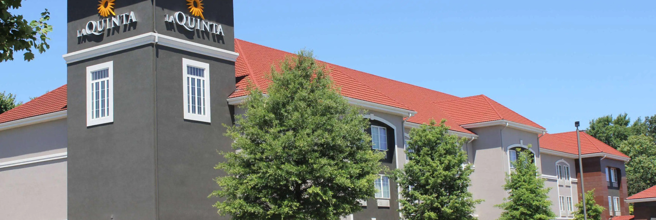 La Quinta Inn & Suites By Wyndham Huntsville Airport Madison, Мадисон — фото 1