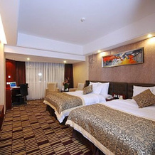 Minshan Century Hotel Guang An, Guang'an — photo 2