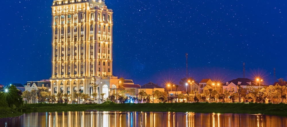 Rex Quang Binh Hotel, Dong Hoi — photo 1