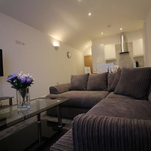 Exquisite 1 Bed Apartment near Heathrow, Staines — photo 5