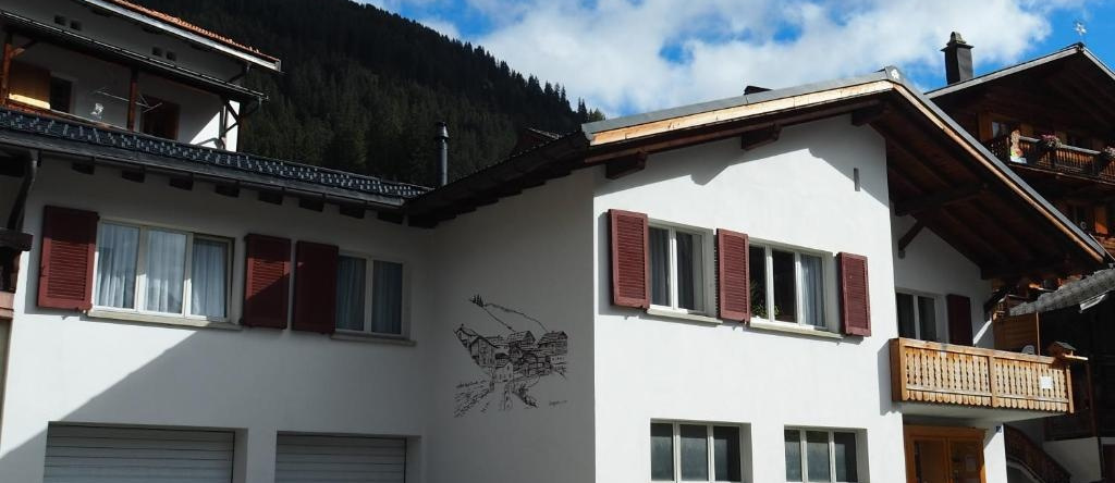 BnB Ernesto Langwies - NOT Davos, 朗维斯 — 照片 1