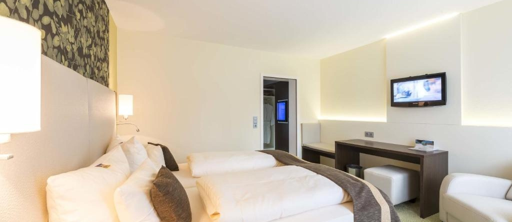 Top Hotel Am Bruchsee, Хеппенхайм — фото 1