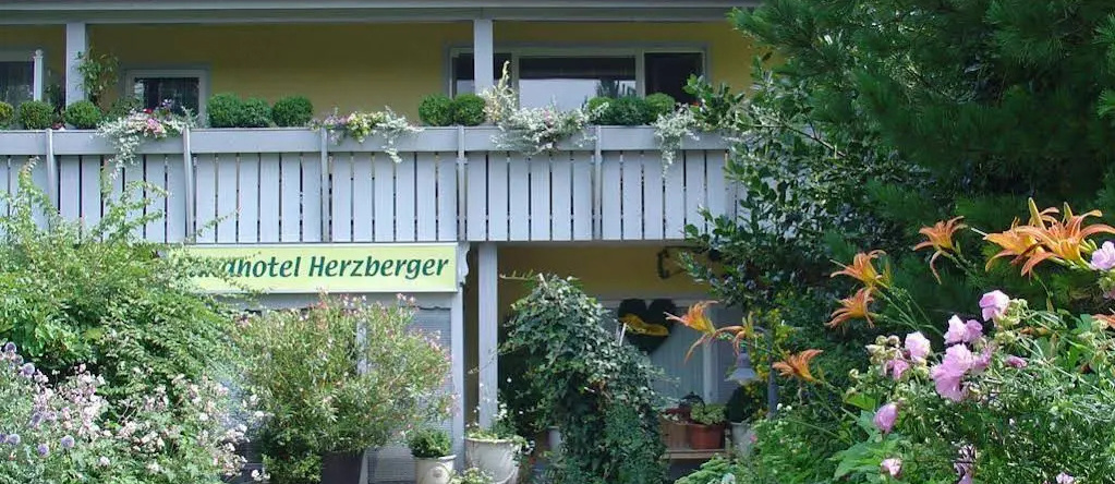 Landhotel Herzberger, Scheidegg — photo 1