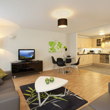 SACO Bracknell - Summer Place, 布拉克内尔 — 照片 3