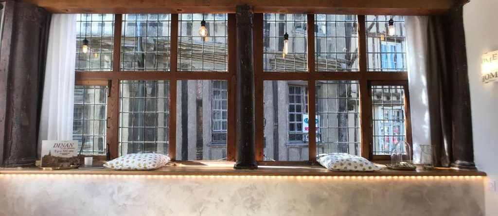 Appartement De Charme Classé 4 Étoiles Coeur Historique De Dinan, Динан — фото 1