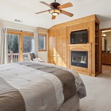 Better at the Lake - Lakefront with Gorgeous Views and a Private Dock by Yosemite Region Resorts, 派恩山湖 — 照片 5
