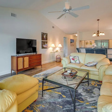 3 Mi to Beaches: Naples Condo w/ Pool Access!, 东那不勒斯 — 照片 4