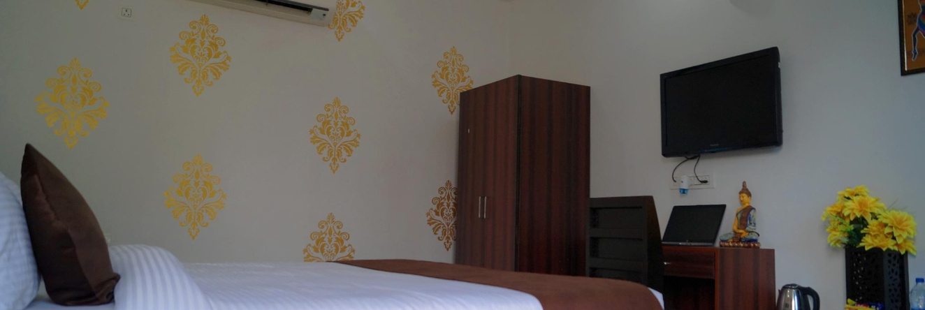 ShriGo Ganga Village Resort Spa, 加尔穆克泰什瓦尔 — 照片 1