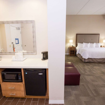 Hampton Inn & Suites Pittsburgh/Harmarville, Питсбург — фото 4