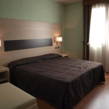 Hotel Arthur, 索利尼亚诺诺沃 — 照片 4