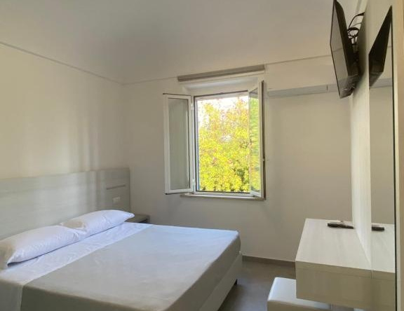 Area Sosta Camper V&B, 蒙特内罗迪比萨恰 — 照片 1