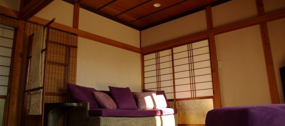 Den House, 大岛 — 照片 1