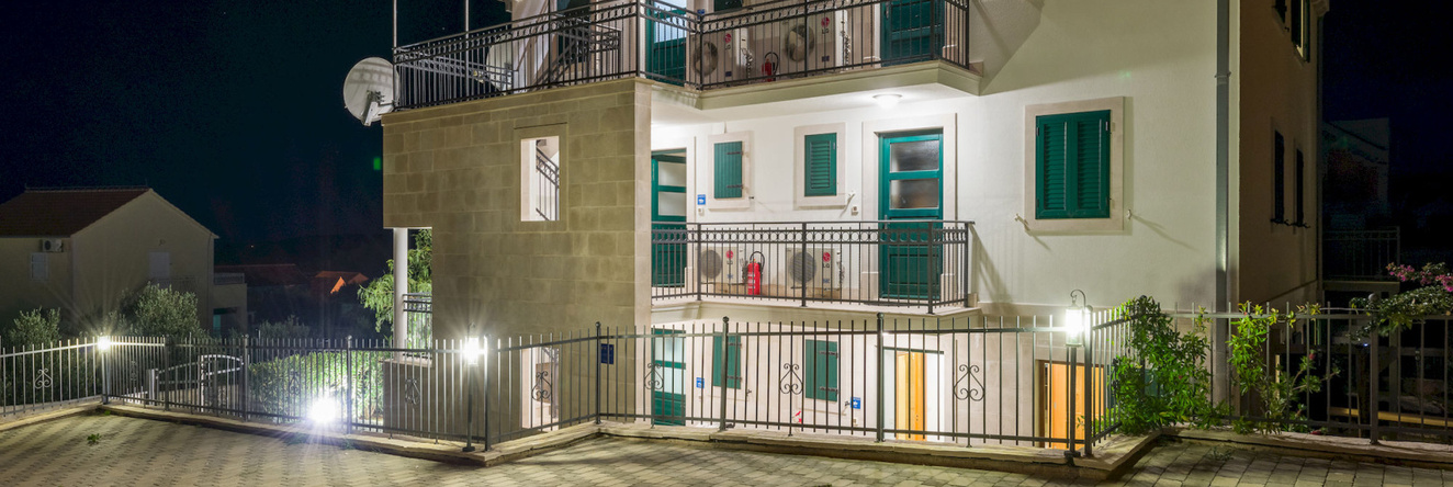 Villa Milena, Milna — photo 1