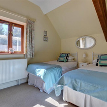 Unique Converted Barn in Hartfield, Hartfield — photo 2