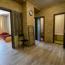 Prostornye trehkomnatnye apartamenty v kurortnoy chasti Zheleznovodska, Zheleznovodsk — photo 4