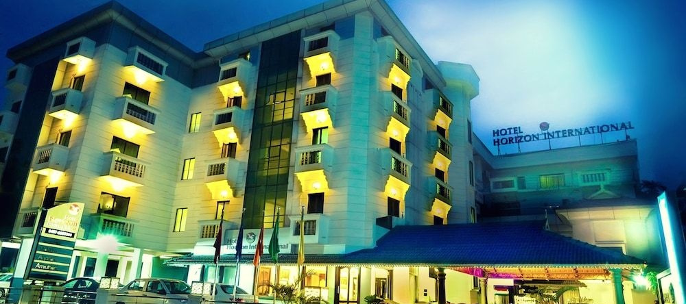 Hotel Horizon International, 古鲁瓦尤尔 — 照片 1