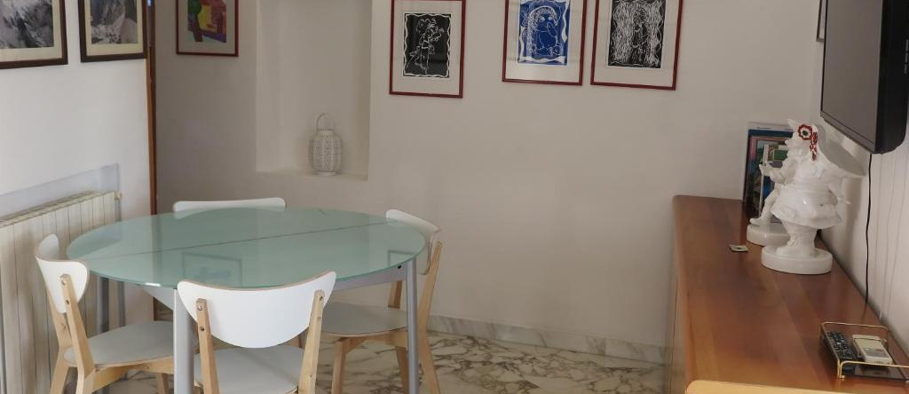 Banks 1, Vezzano Ligure — photo 1