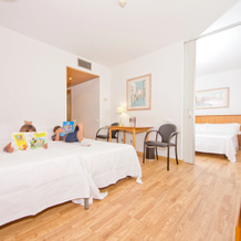 Aparthotel Atenea Valles, 格拉诺列尔斯 — 照片 3