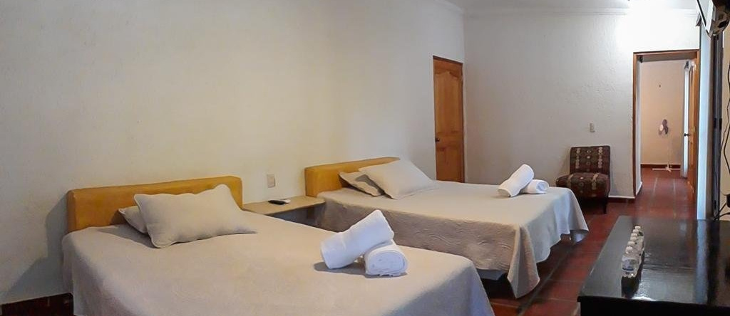 Jardín Cerritos Xochitepec, Tres de Mayo — photo 1