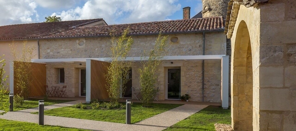 La France - Gite Château, 贝萨克-卡约 — 照片 1