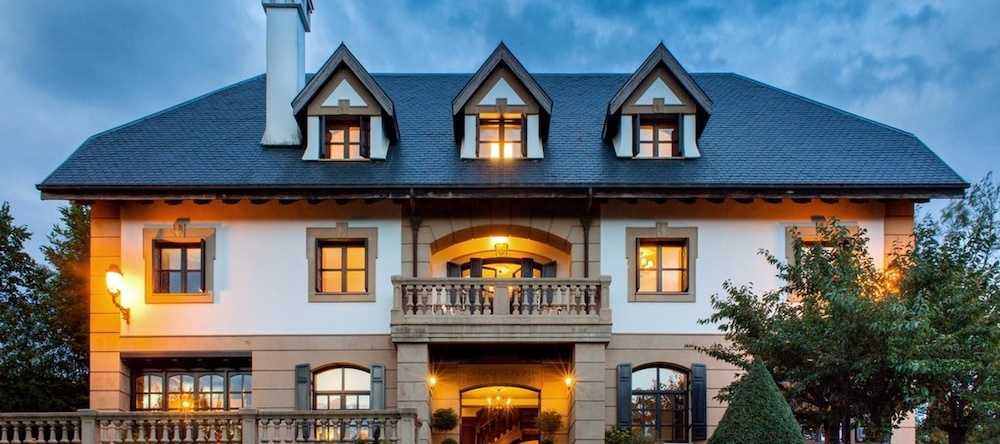Mansion With 6 Bedrooms in Oiartzun, Guipúzcoa, País Vasco, With Wonde, 奥亚尔松 — 照片 1