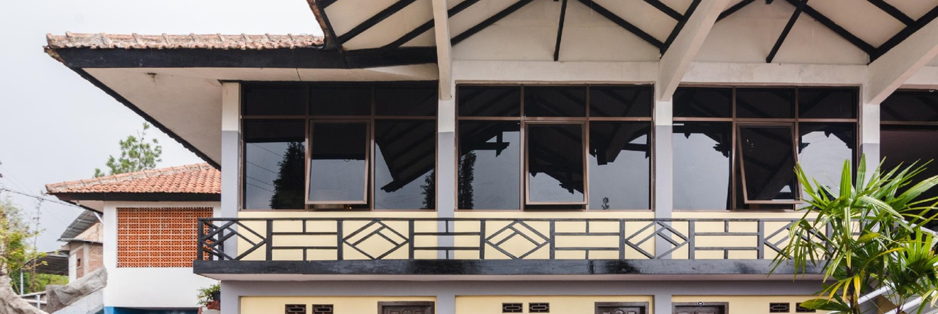 OYO 1852 Intan Bromo Homestay, 托萨里 — 照片 1