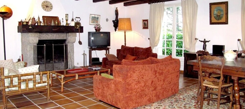 House With 3 Bedrooms in Plounévez-lochrist, With Furnished Garden and, 普卢内韦-洛克里斯 — 照片 1