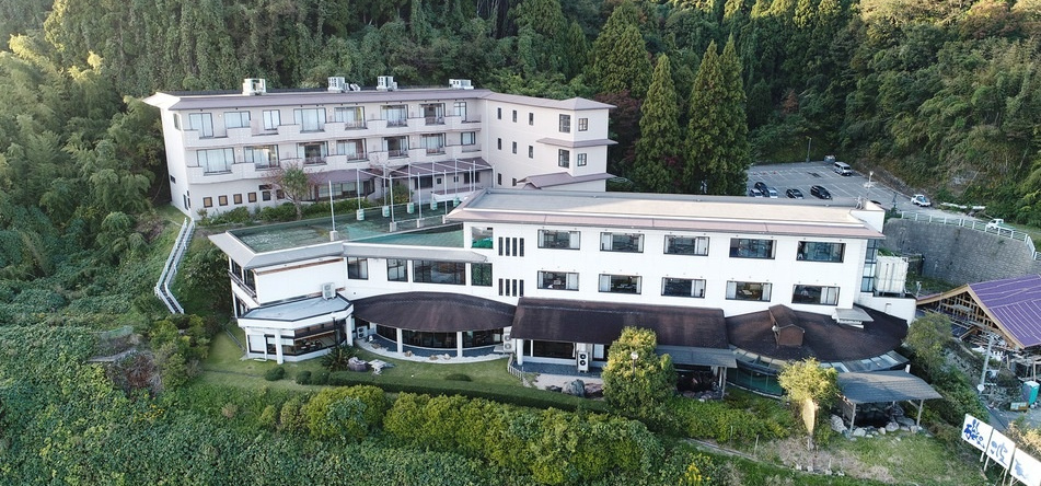 Nadaura Onsen Motoyu Isopp, Хими — фото 1